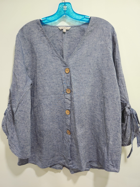Hester & Orchard Tops - Relaxed V-Neck Button-Front Blouse in Light Blue